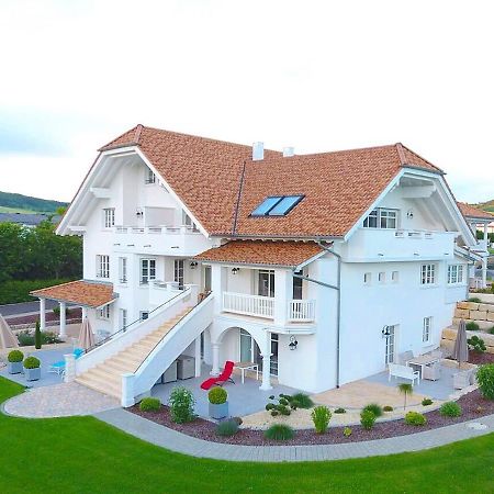 Belle Maison - Das Kleine Hotel Werbach ภายนอก รูปภาพ
